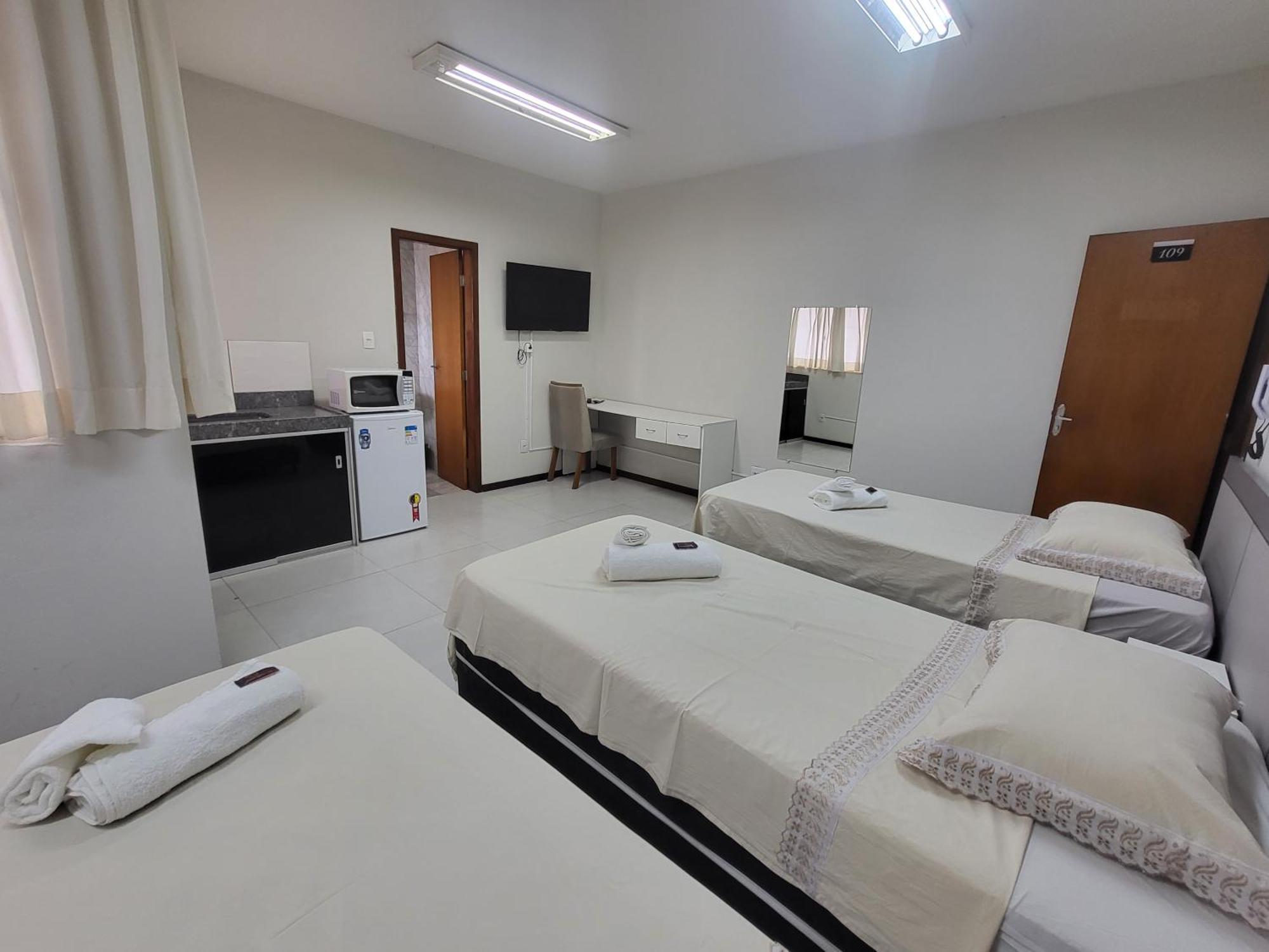 Hotel Avelar Ribeirao das Neves Exterior photo